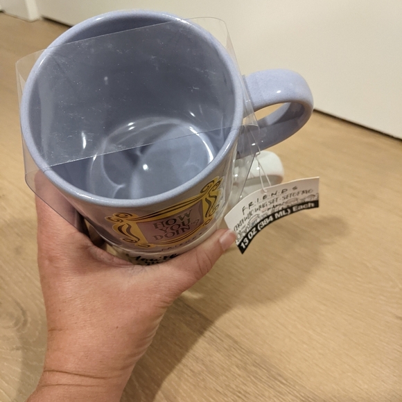 Friends Mugs - Picture 6 of 9